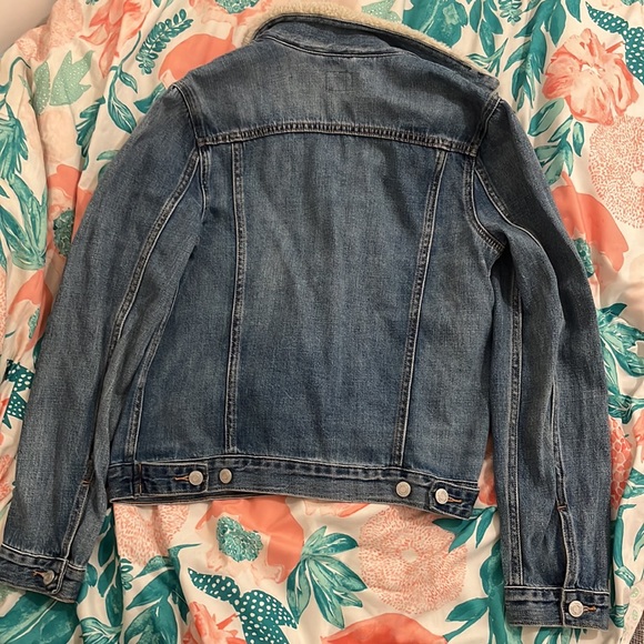 Gap denim jacket with sherpa collar - Picture 5 of 6